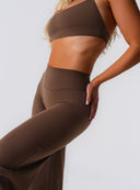 [women] Avalon is wearing XS