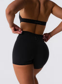 [women] Paris is wearing XS