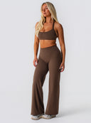 [women] Avalon is wearing XS