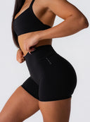 [women] Paris is wearing XS