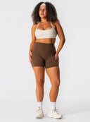 [women] Simmy is 164cm wearing M