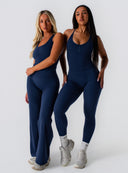 [women] Paris is wearing XS