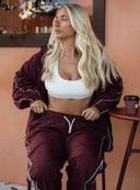 [women] Avalon is wearing XS