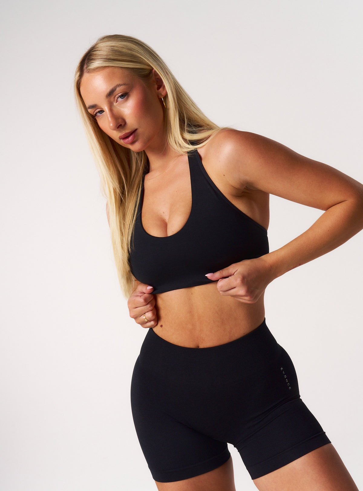 [women] Seamless Halter Crop - Black