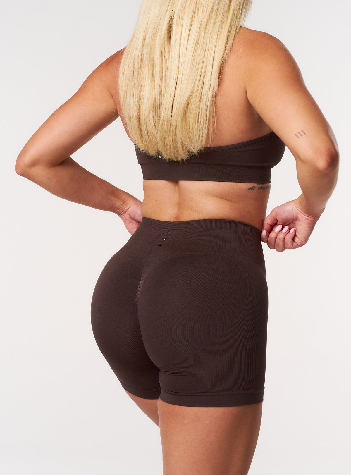 [women] Seamless Sculpt Shorts - Chocolate